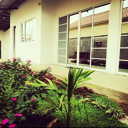 Monte Libano Suites Puerto Lopez Exterior photo